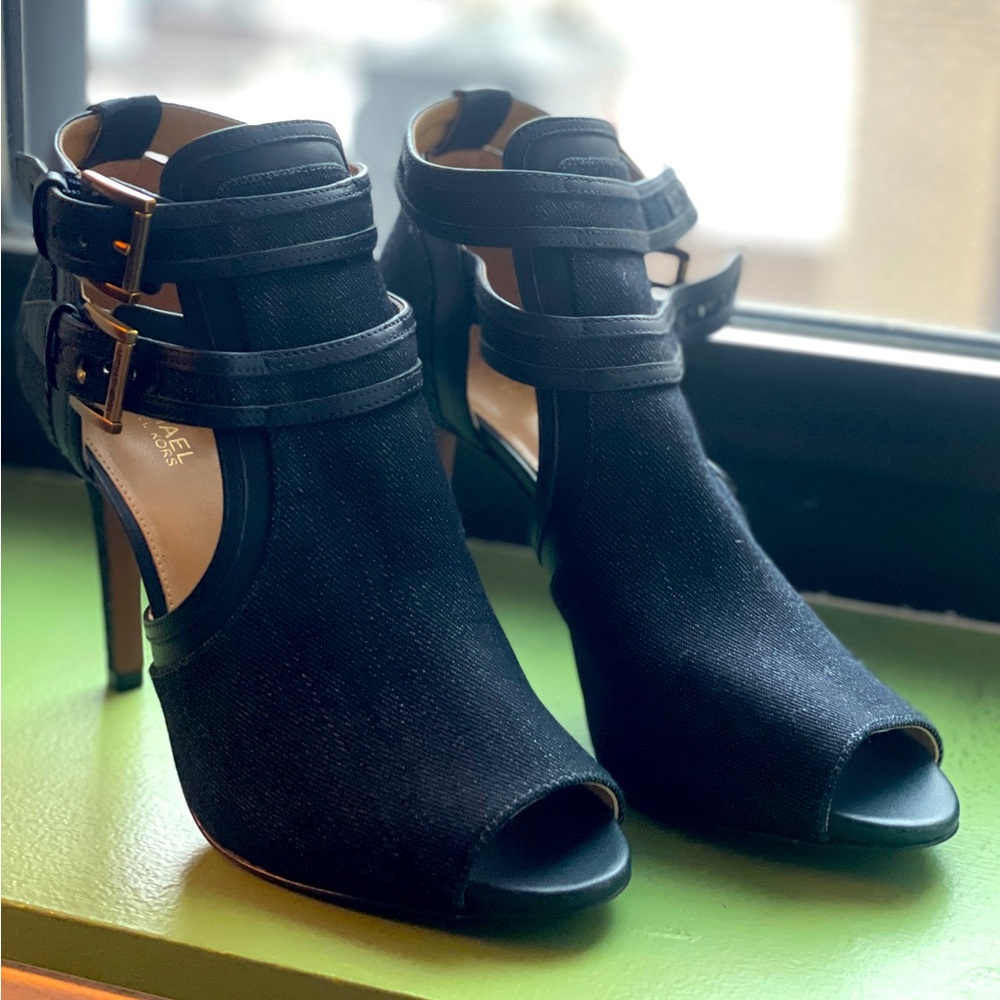🌟NWOT Micheal Kors Denim Strap Bootie